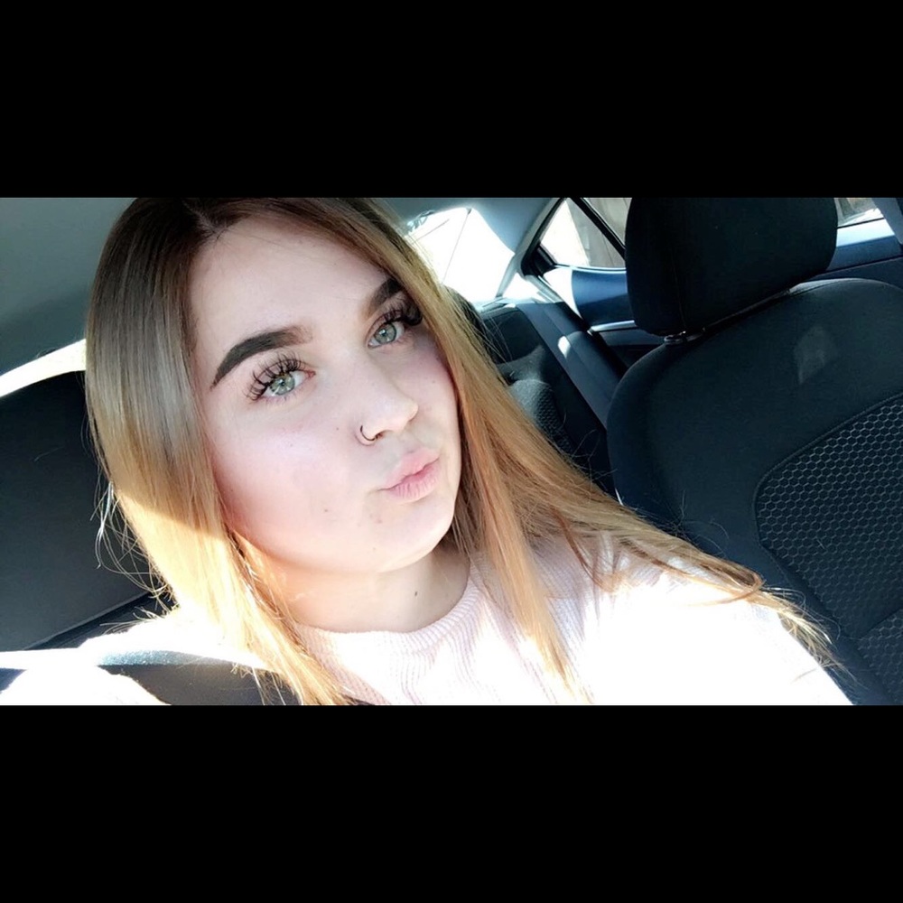 Meet your Posher, Hailey